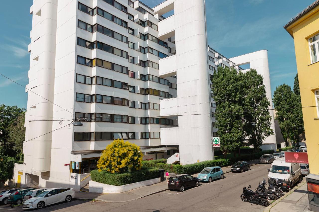 Beautiful 2-Bedroom Apartment Near Schoenbrunn Wien Exterior foto