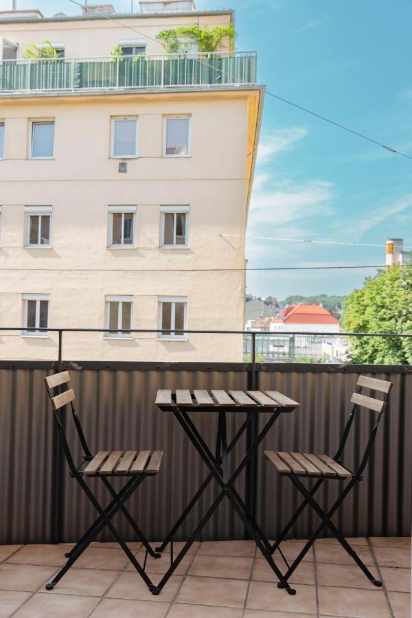 Beautiful 2-Bedroom Apartment Near Schoenbrunn Wien Exterior foto