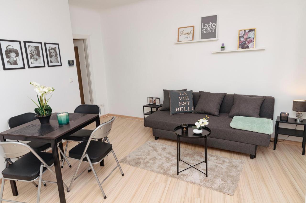Beautiful 2-Bedroom Apartment Near Schoenbrunn Wien Exterior foto
