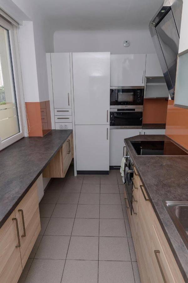 Beautiful 2-Bedroom Apartment Near Schoenbrunn Wien Exterior foto