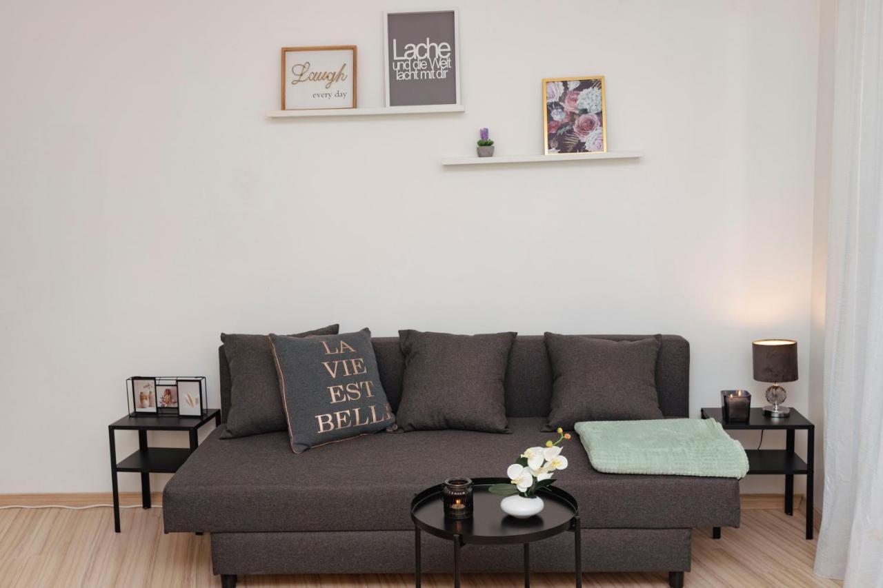 Beautiful 2-Bedroom Apartment Near Schoenbrunn Wien Exterior foto